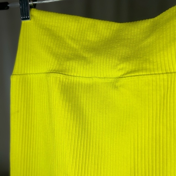 Good American Seamless Ribbed High Waist Legging - Size 3/4 (L/XL) in Lemon Lime - Picture 13 of 14